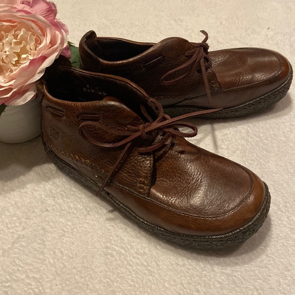 Born Shoes - BORN Size 8 (39) Ladies Brown Tie Shoes